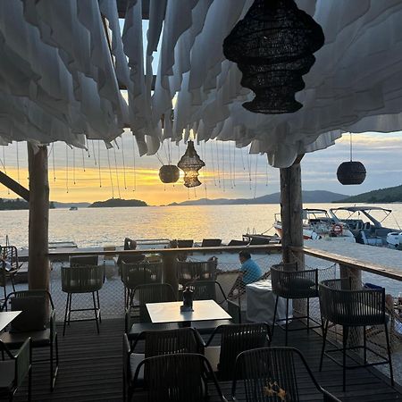 Apartment Agnes With 63 M2 Rooftop Terrace, Grill And Pool โอครูกกอร์นญี ภายนอก รูปภาพ