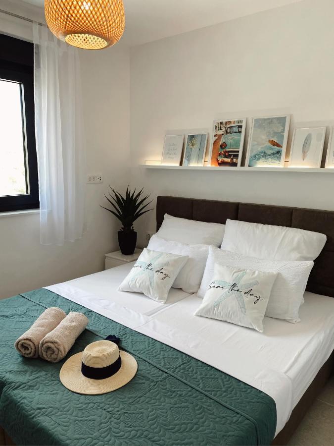 Apartment Agnes With 63 M2 Rooftop Terrace, Grill And Pool โอครูกกอร์นญี ภายนอก รูปภาพ