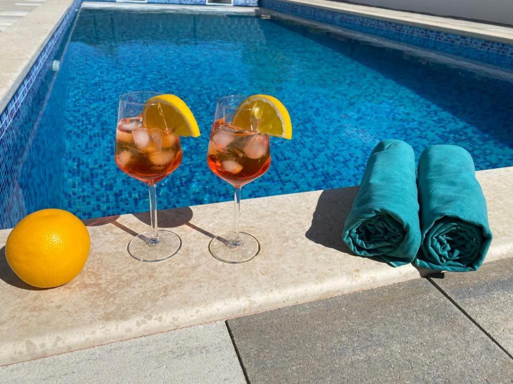 Apartment Agnes With 63 M2 Rooftop Terrace, Grill And Pool โอครูกกอร์นญี ภายนอก รูปภาพ