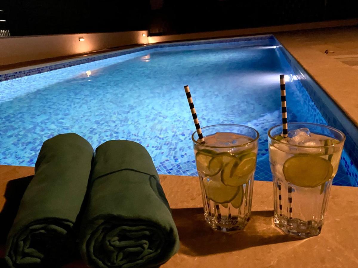 Apartment Agnes With 63 M2 Rooftop Terrace, Grill And Pool โอครูกกอร์นญี ภายนอก รูปภาพ