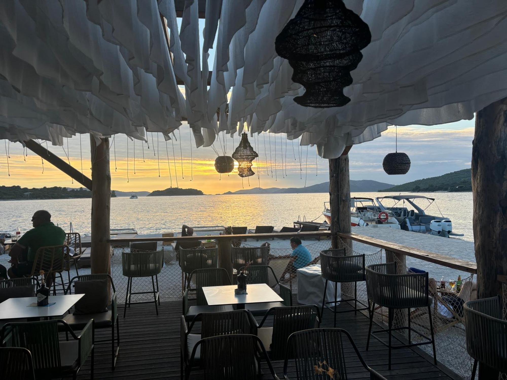 Apartment Agnes With 63 M2 Rooftop Terrace, Grill And Pool โอครูกกอร์นญี ภายนอก รูปภาพ